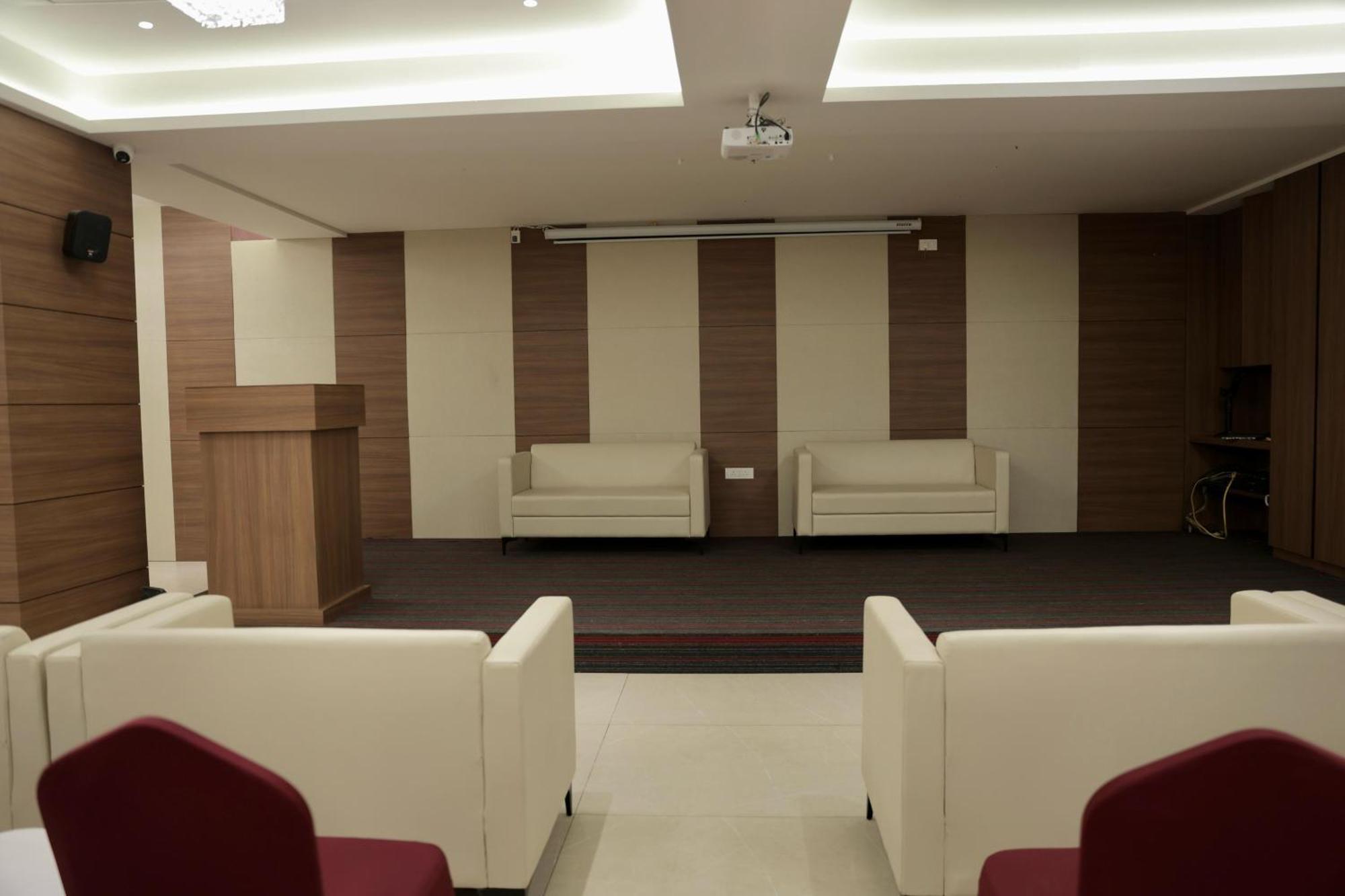 Hotel Carnival Parbhani Exterior photo